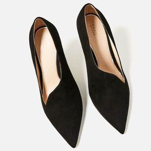 Zara Asymmetrical Pump